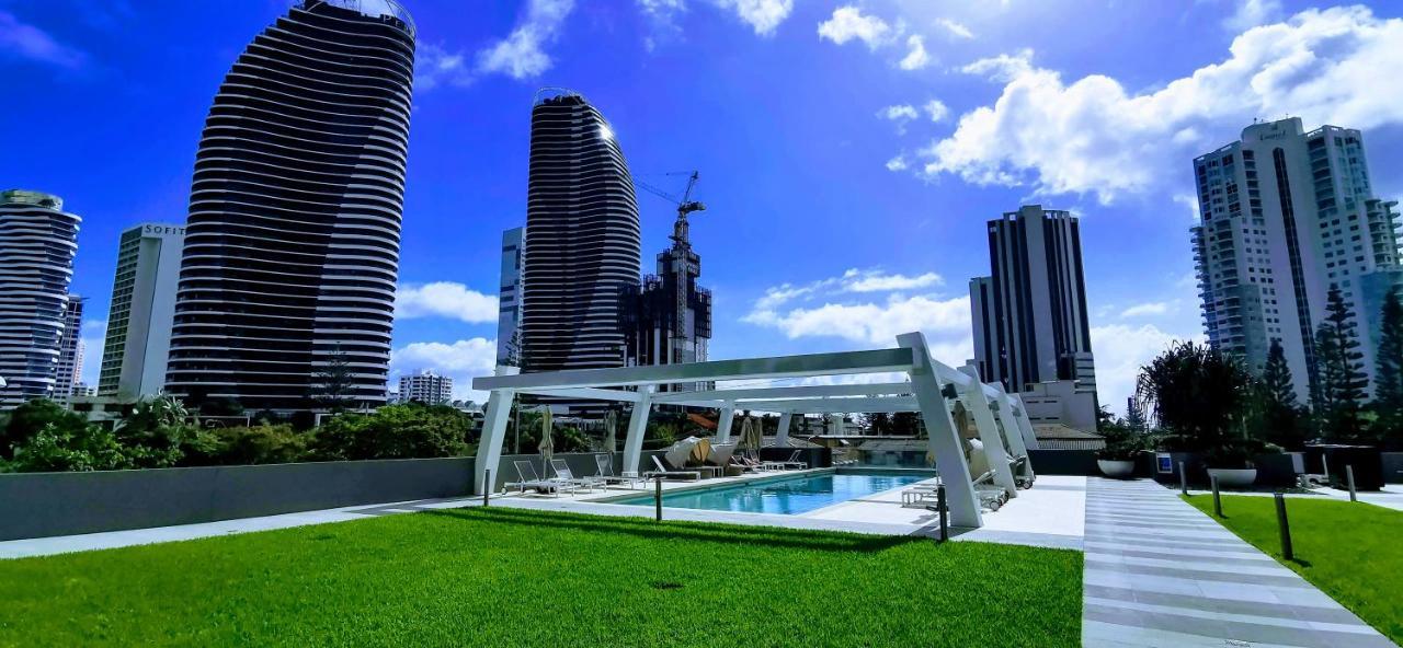 The Eureka Gold Coast Residence On Broadbeach Exterior photo