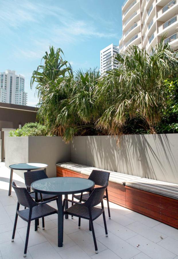 The Eureka Gold Coast Residence On Broadbeach Exterior photo